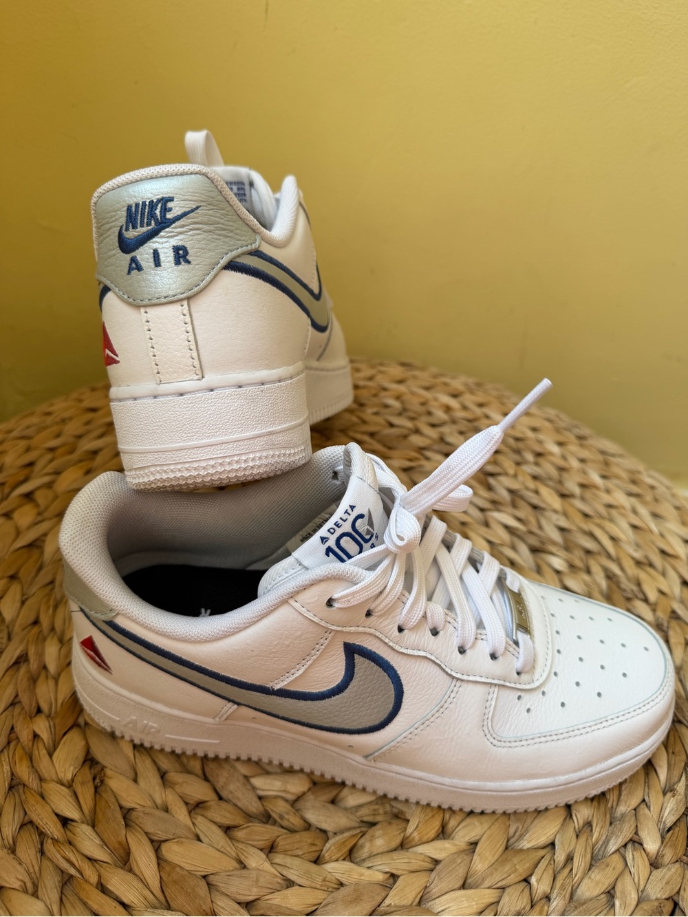 NIKE x DELTA AIR LINES AIR FORCE 1